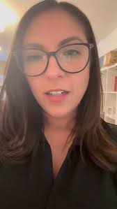 ¿Casarte en una oficina de abogados con carpetas por todos lados? NO., Aquí  lo haces diferente. 💍✨, Cuando te casas con Matrimonio Ante Notario, no  solo firmas un papel…, 💒 Te casas en una capilla, 🥂 ...