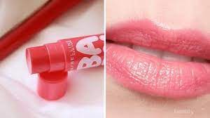 Nah, perona bibir yang biasa digunakan sedari dulu mungkin ada lipstik, tapi sekarang ini ada juga lip tint dan juga lip cream. Review Lip Balm Maybelline Baby Lips Bibir Merah Merona Dan Lembap Setiap Hari