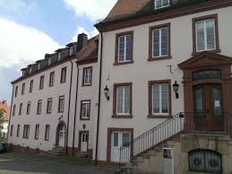 Makler erleichtern die suche nach nachmietern immens, weshalb ein großteil der vermieter auf entsprechende. 5 Zimmer Penthouse Mieten Kalt Penthouses Zur Miete In Kalt Mitula Immobilien