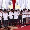 Sesuai dengan hadits rasulullah saw berikut ini: 1