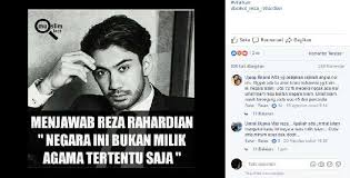 Agama yang dianut sandrinna michelle sering dipertanyakan karena sering mengunggah foto dengan busana terbuka. Reza Rahadian Diboikot Gnpf Mui Sebenarnya Dia Salah Atau Nggak Sih Yukepo Com