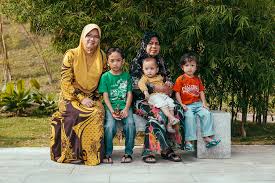 Take a look at this place in malaysia through the eyes of tourists. Family Outing China Malaysia Friendship Garden Putrajaya