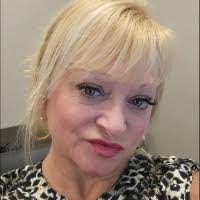 Beth Lanham's Instagram, Twitter & Facebook