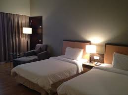 (jüst 10 mins walk between kingwood and rh hotel ). New Wing Twin Room Rm130 Picture Of Kingwood Hotel Sibu Tripadvisor