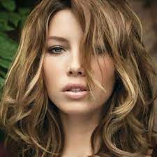 Les coupes des stars parfaites pour paraître dix ans de moins. Coupe De Cheveux Femme 30 Ans Quelle Coupe De Cheveux Adopter A 30 Ans