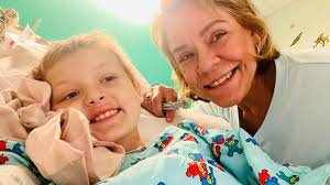 So, Portia had her hair straightened before she flew to Paris? 🤣😂