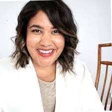 Danielle Fitzsimmons's Instagram, Twitter & Facebook