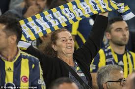Son dakika spor haberleri ve en yeni transfer dedikoduları için fanatik'i takip edin ve sporla ilgili gelişmelerden haberdar olun! What Threat Do Dick Advocaat S Fenerbahce Pose To Manchester United Daily Mail Online