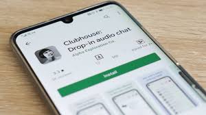 Clubhouse has announced that the android version of its app is now available around the world. Og6lebo2ceabpm