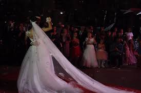 Die goldene hochzeit stellt einen meilenstein im eheleben eines jeden paares dar. Hochzeit Auf Turkisch Ein Einblick In Die Wichtigsten Rituale