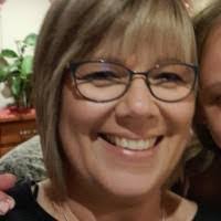 Lisa Cavanagh's Instagram, Twitter & Facebook