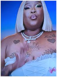 Did yall see this last night? 😂🤣