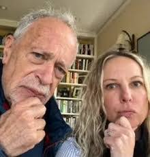 Robert Coffee's Instagram, Twitter & Facebook