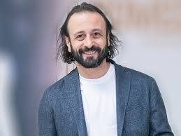 Jun 08, 2021 · хореограф и бывший фигурист илья авербух резко высказался о разнице в возрасте с супругой, актрисой театра. Ilya Averbuh Prokommentiroval Vozmozhnuyu Svadbu S Papinoj Dochkoj Stroim Otnosheniya Mk