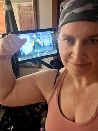 I know muscle soreness doesn't contributes to muscle growth but we want it  sometimes for the ego and mind growth..lol