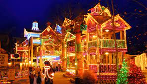 Branson Christmas Coalition Publishes List Of Largest Christmas Tree Displays