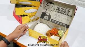 Tempat makan ini sebenarnya sudah cukup lama beroperasi yaitu tepatnya pada tanggal 21 februari 2020 tetapi baru sekarang viral. Ayam Geprek Juara Ponorogo Makanan Delivery Menu Grabfood Id