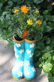 Casting with negative space when your mold is upside. Cindees Garden Flower Pots Porch Flowers Fall Flower Pots