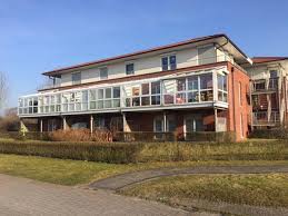Die lage der wohnung ist klasse, gleich nahe des bahnhofs und so mancher einkaufsmöglichkeit. 2 Zimmer Wohnung Zum Verkauf 26465 Langeoog Mapio Net