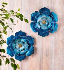 Embellish the scenery of the corner; Handcrafted Blue Metal Flower With Golden Center Wall Art Wind And Weather