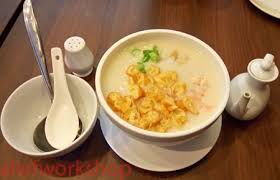 Jika anda merasa porsi reguler tidak cukup, maka anda bisa memesan dengan porsi large yang tentu jauh lebih memuaskan. Santap Chinese Food Istimewa Di Ta Wan Alief Workshop