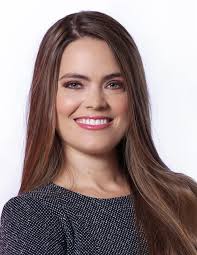 Presentadora Hola! TV