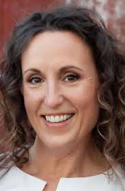 Ashley Marinaro's Instagram, Twitter & Facebook