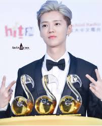 luhan 160403 global chinese golden chart awards