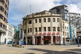 Jul 26, 2021 · 李錦記家族第三代傳人、李錦記集團主席李文達昨日(26日)逝世，享年91歲。 李錦記集團於網站內刊登訃告，指李文達在家人的陪伴下安詳離世。 李文達在最新福布斯香港富豪榜2021中，排名第六，財富估計達174億美元，於2019年. Nx 2scda9g9r4m