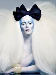 Illustrated Blog On Avantgarde Fashion Design Graduate And Young Designers Fantasy Makeup Avant Garde Makeup Makeup Art