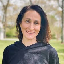 Amy Scharf's Instagram, Twitter & Facebook