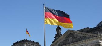Die belgian flag ist eine vertikale trikolore und zeigt in der mitte das nationale emblem. Welche Flaggen Ahneln Sich Duda News