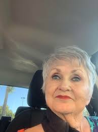 This photo of my mom was taken today and she looks fabulous at 75 ❤️