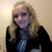 Kari Savage's Instagram, Twitter & Facebook