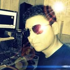 darwin castro reyes (@DarwinReyes)