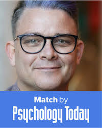 Mark Hedlund's Instagram, Twitter & Facebook