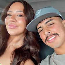 I have this little guy who is currently 16 weeks old, he is a normal  purebred Dachshund so not a mini or long haired. I know he cannot have  frequent baths but