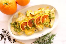 Il petto di pollo all'arancia è un piatto diverso dal solito, con un bel gusto agrodolce, molto semplice da preparare. Petto Di Pollo All Arancia E Piselli