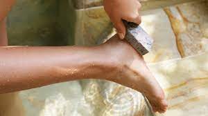 It contains many essential oils required to remove the dead skin, soften the skin and fight off the fungus infection. How To Remove Dead Skin From Feet 7 Methods To Try