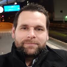 Kevin Schneck's Instagram, Twitter & Facebook