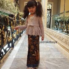 247 Likes 6 Comments Yasra Yasrahayati On Instagram Yasrakebaya Cutegirl Lovely Sarah Kebaya Inspiration Kids Dress Kids Party Dresses Fashion
