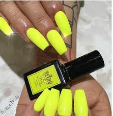 Once painted with the right glue or decorated with colorful decorations, they look very natural and nice holding the color without separating or streaking. Neon Yellow Coffin Nails Neon Yellow Nails Yellow Nails Coffin Nails