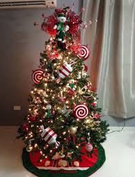 New for 2021 each one of these gorgeous candy ornaments are made of pink, light blue, green, red, and white stripes with claydough bows! Red And White Candy Christmas Tree Decorations Novocom Top