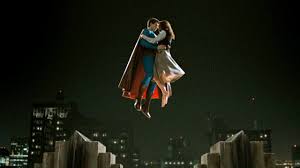 Lois lane (margot kidder) is totally enrapt with superman (christopher reeve) as she flies in the sky with him under the pale moonlight. Superman And Lois Fly Superman Returns Youtube