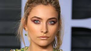 Von meiner tochter werde ich wegen der arbeit ganz klar nur als die zweitwichtigste person im haus wahrgenommen. Paris Jackson Das Sollten Sie Uber Die Einzige Tochter Von Michael Jackson Wissen Stern De