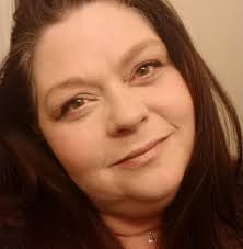 How to take a perfect photo of a stage performance with difficult lighting?