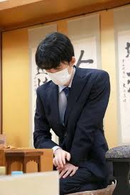 He is the current holder of the kisei and ōi titles. è—¤äº•è¡å¤ª2å†  ç«œçŽ‹æˆ¦æº–æ±ºå‹ã§å…«ä»£å¼¥ä¸ƒæ®µã¨å¯¾å±€ æˆ¦åž‹ã¯çŸ¢å€‰ å‹ã¦ã°æŒ'æˆ¦è€…æ±ºå®š3ç•ªå‹è² ã¸é€²å‡º ã‚¹ãƒãƒ‹ãƒ Sponichi Annex èŠ¸èƒ½
