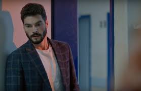 Pin De Isil Guven En Hercai Actores Lindos Actores Turcos