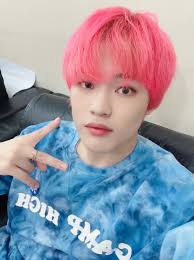 Hutter b, ehrenberg kr, fröhlich m, schlesner m, scholl c, schlemmer hp, wolf s, . Nct S Chenle Says A Sweet Goodbye To His Akdong Seoul Family After His Last Live Broadcast Kpophit Kpop Hit