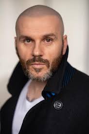 Only genuine directors and producers connect please